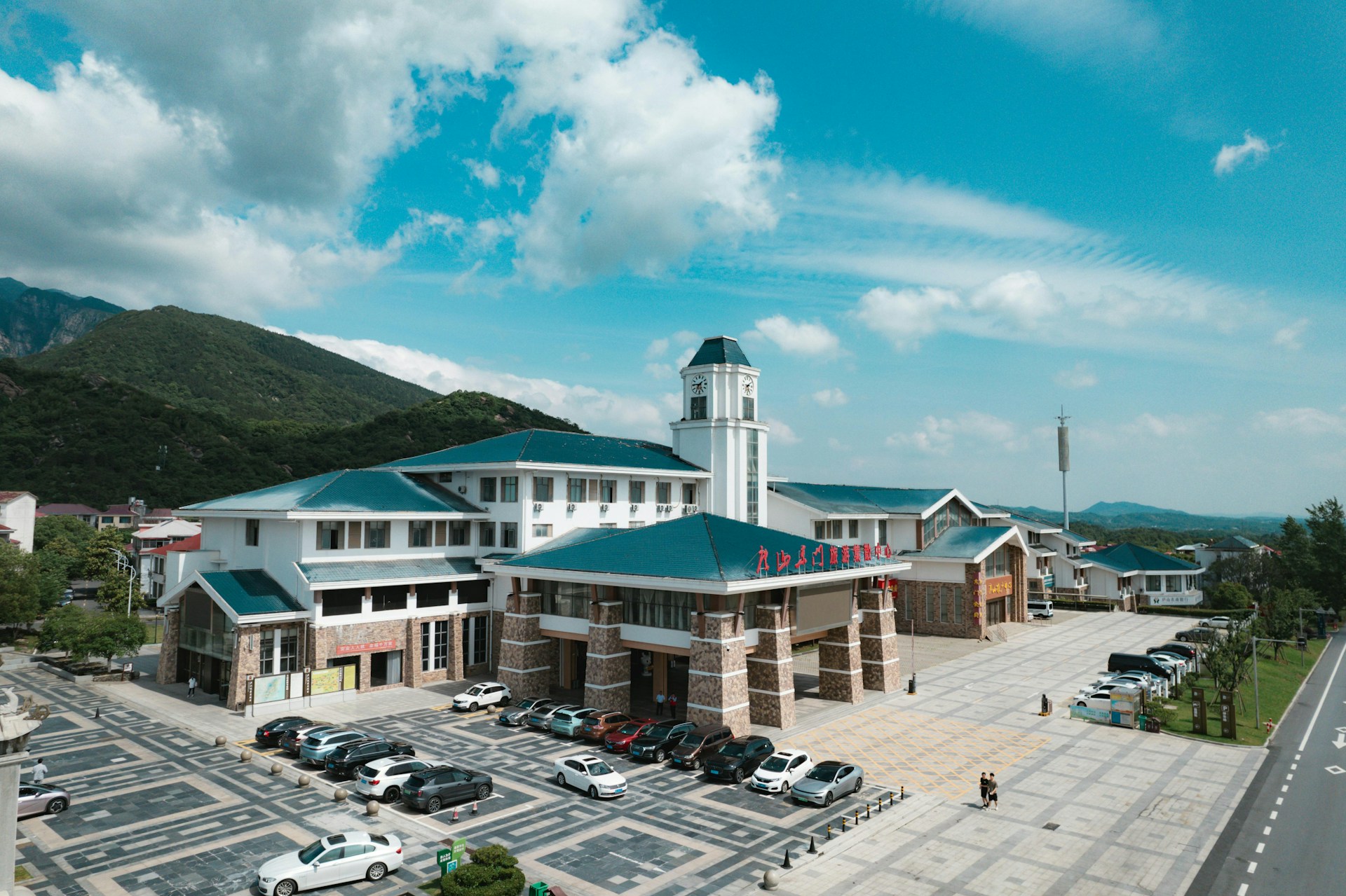 hotel car park